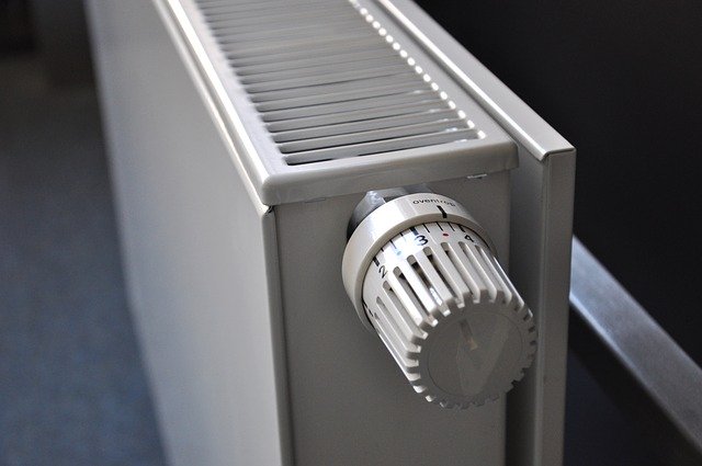 Radiator, thermostatic valve, baseboard heating