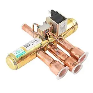 Reversing valve for heat pumps